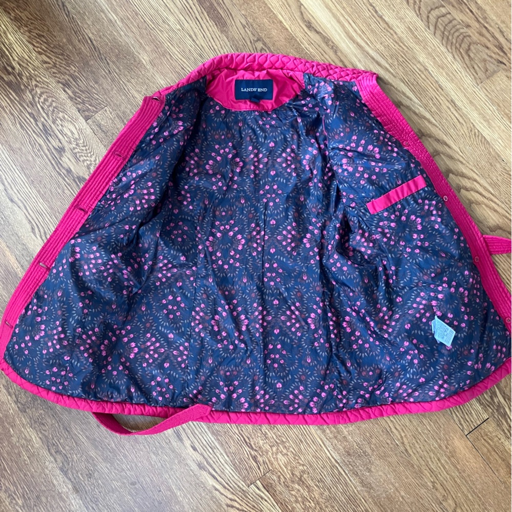 Size small 6-8 dark rose Lands' End Pink Puffer Jacket with Quilted Design belt - Picture 5 of 10